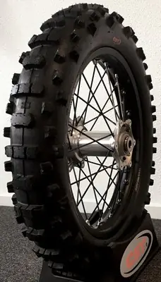 CST Tyres CST Tyres 140/80-18 70M 4PR 4PR CM724 pneumatici nuovi Estivo 